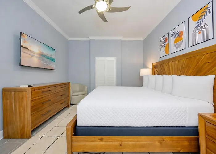 Phoenix Gulf Towers 1803 Apartment
