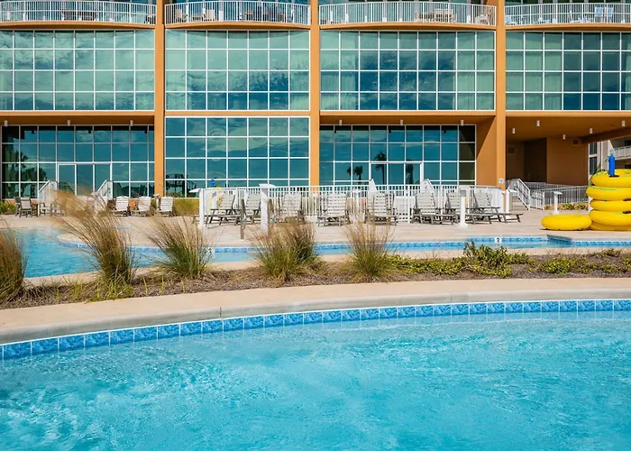 Phoenix Gulf Towers 1803 Apartment